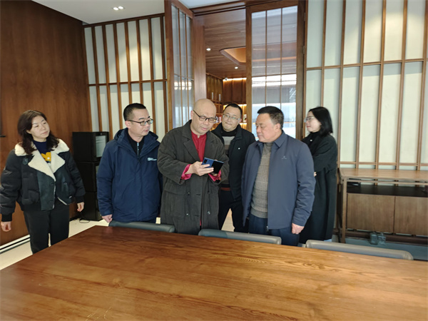 12月18日，洪董率隊(duì)赴浙江余杭鸕鳥(niǎo)鎮(zhèn)無(wú)它心舍湯泉民宿調(diào)研.jpg