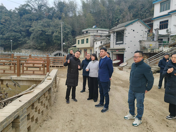 1月7日，江卓琪副市長(zhǎng)帶隊(duì)督查賢源河災(zāi)后治理事宜。.jpg