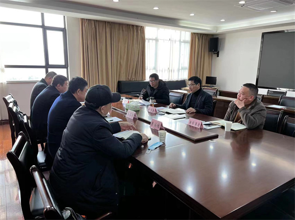 1月11日上午，王奇勇縣長會(huì)見中國水利水電第一工程局有限公司林石洪副總經(jīng)理一行。.jpg