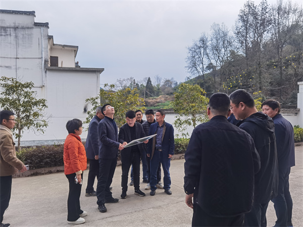 3月14日，王縣長調(diào)研煙花爆竹公司倉儲(chǔ)提升項(xiàng)目前期工作.jpg